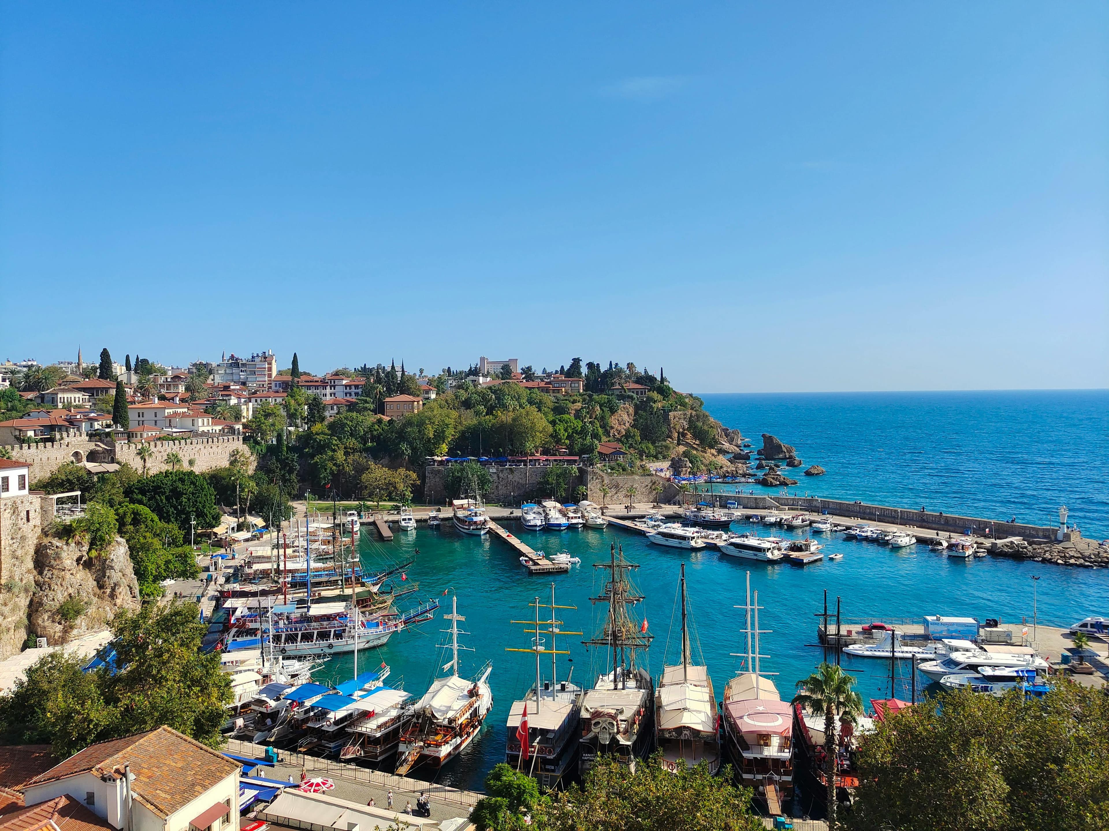 Luxury transfer vehicle on Antalya coast